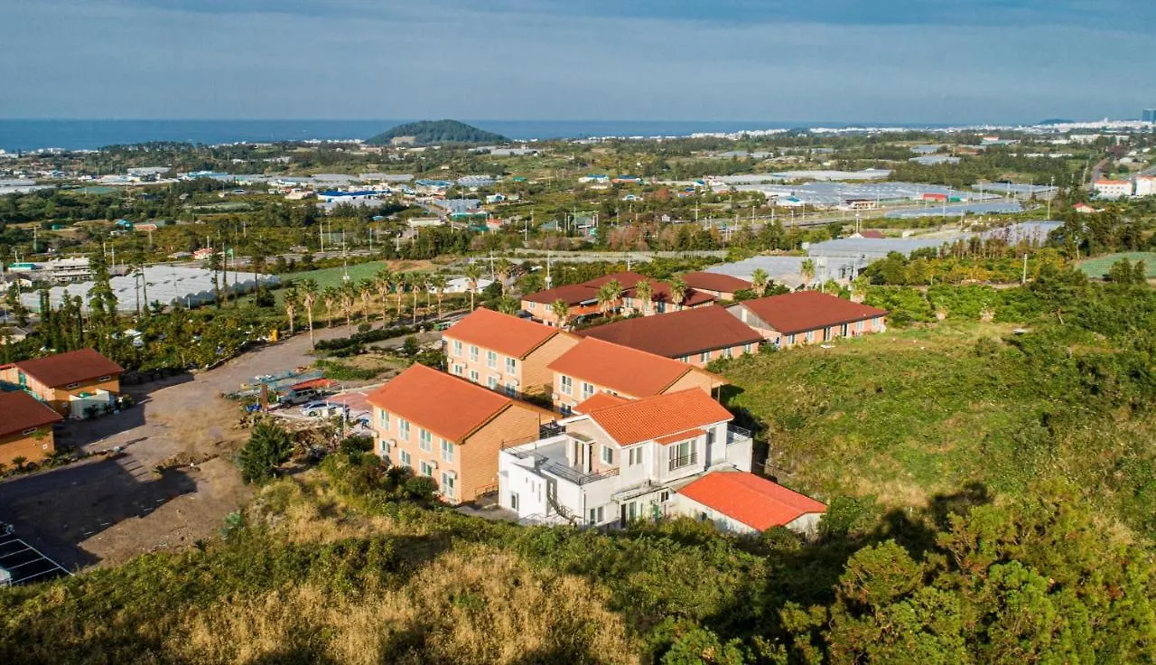 Holiday home Red Clay Pension Jeju